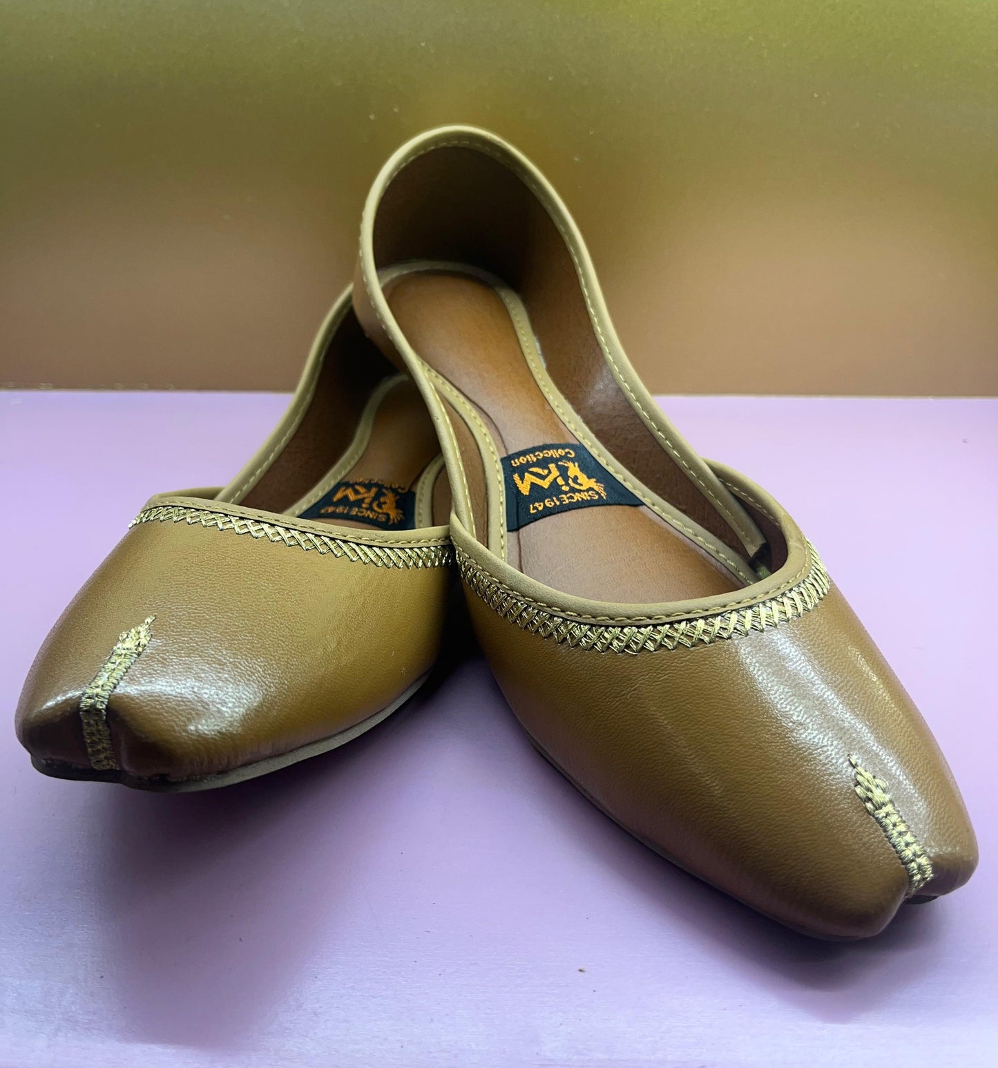 Simple Decent Khussa – Everyday Grace in a Classic Look Walk Inn