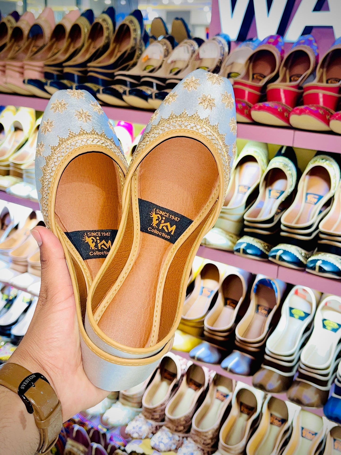 Simple Star Work Khussa – Subtle Sparkle with Traditional Touch Walk Inn