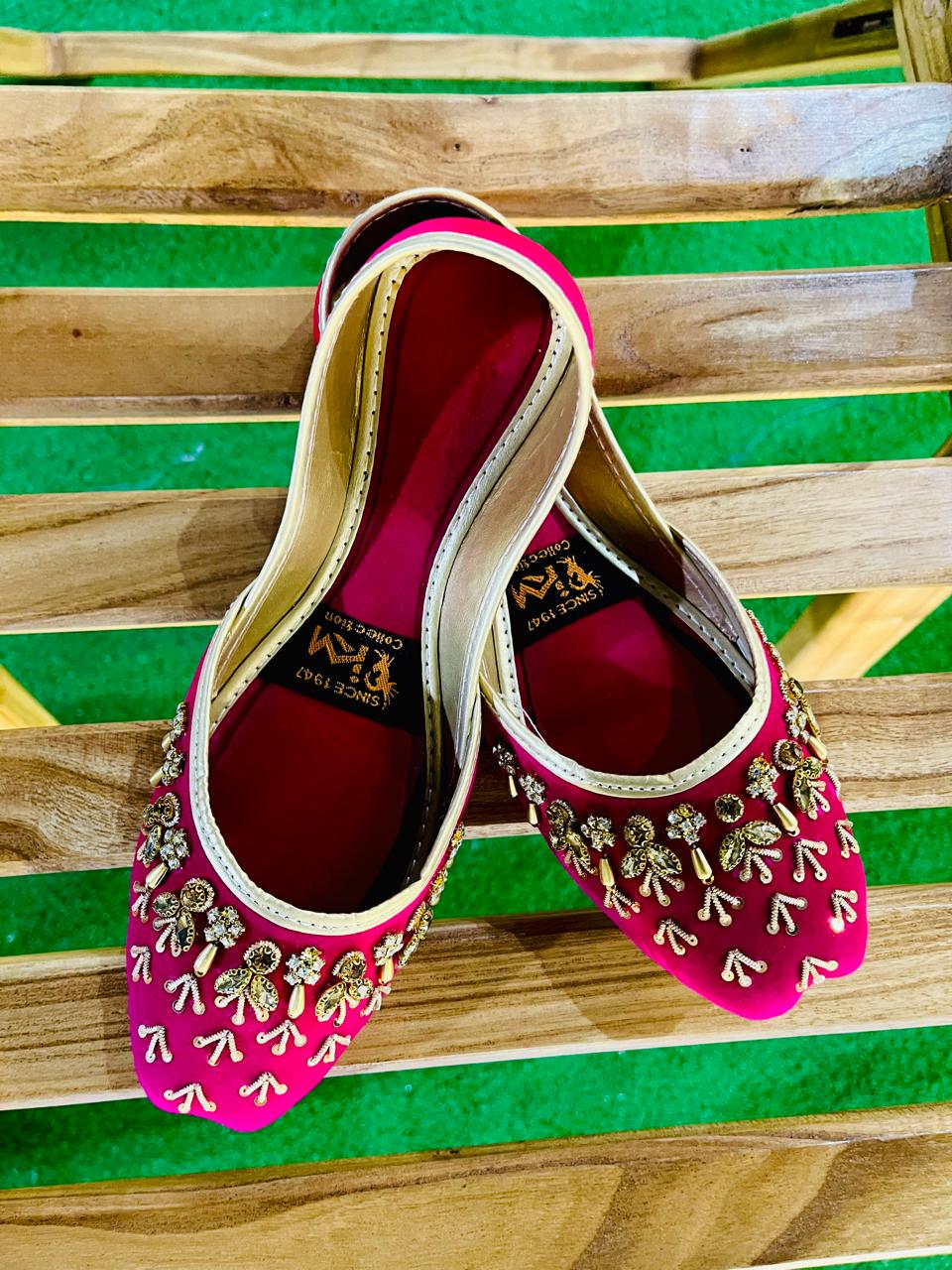 Fancy Bridal Khussa – Handcrafted Moti Elegance Walk Inn