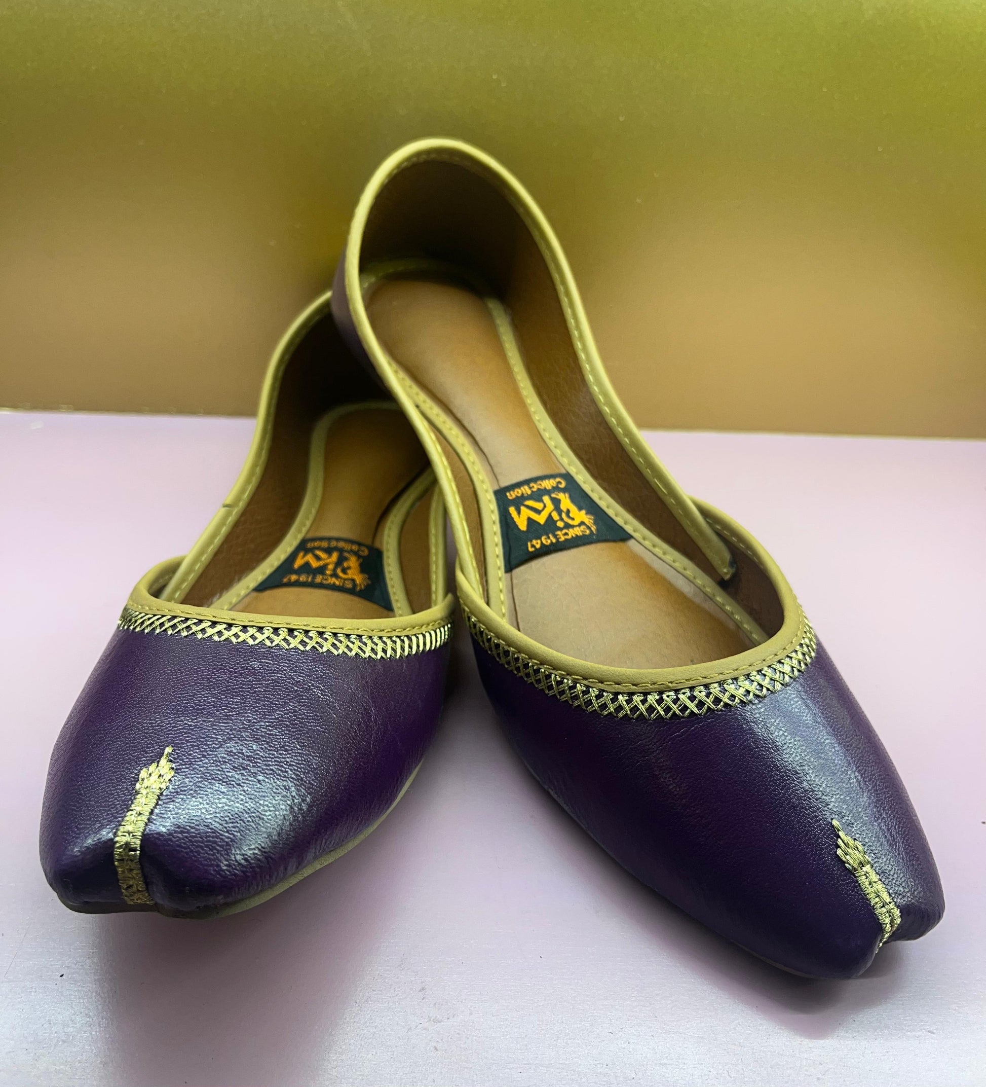 Simple Decent Khussa – Everyday Grace in a Classic Look Walk Inn