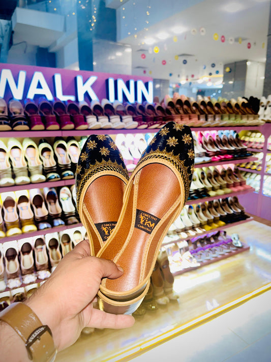 Simple Star Work Khussa – Subtle Sparkle with Traditional Touch Walk Inn