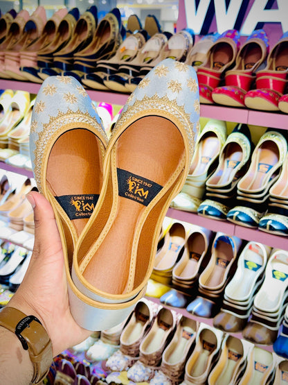 Simple Star Work Khussa – Subtle Sparkle with Traditional Touch Walk Inn