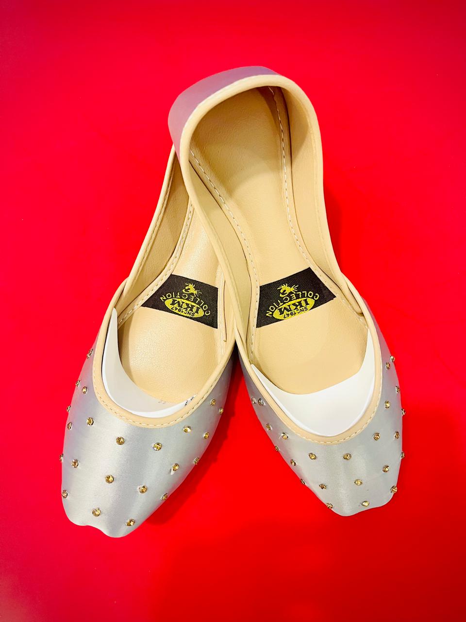 Noor Sitara – Subtle Moti Work Khussa Walk Inn