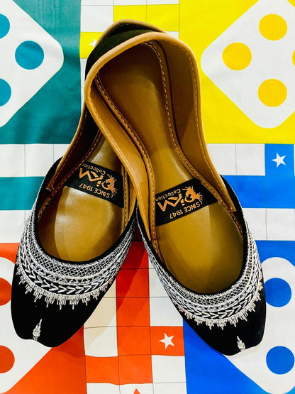 Zarveen – Velvet Tilla Work Khussa - Walk Inn