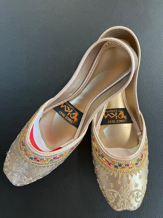Zarkaar – Multi-Tilla Embroidered Fancy Khussa - Walk Inn